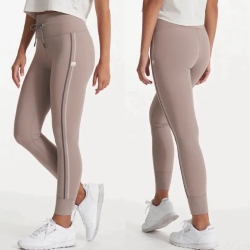 Vuori *New with Tags* Graphite Sport Legging